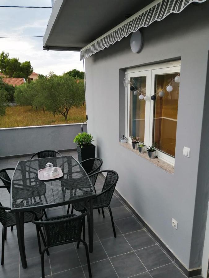 Holiday House Lara Starigrad Paklenica Exterior photo