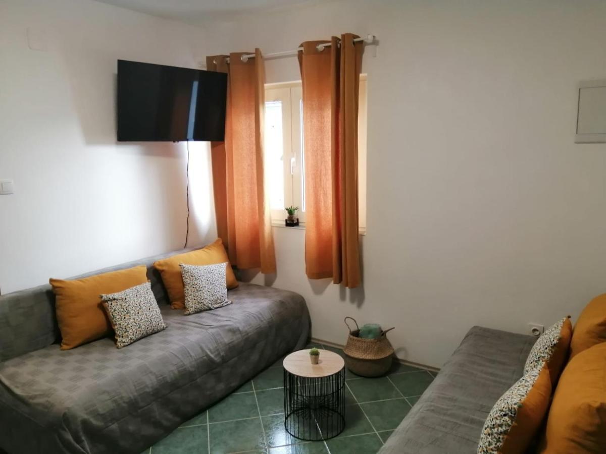 Holiday House Lara Starigrad Paklenica Exterior photo
